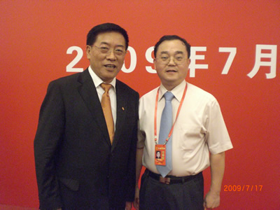 与时任中国侨联主席林军