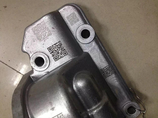 发动机缸盖打码